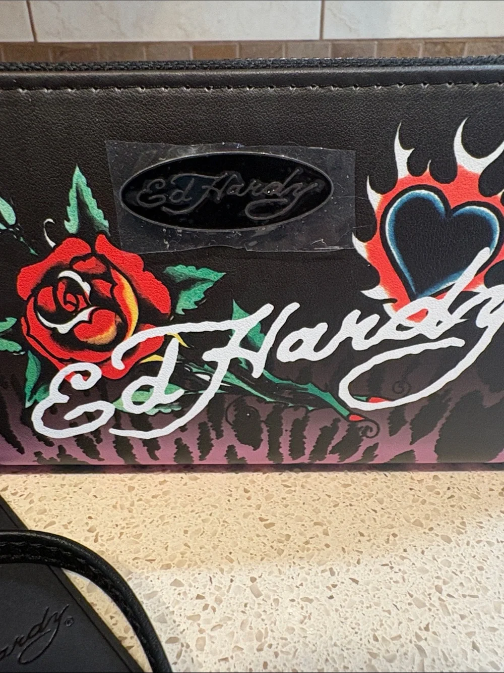 Ed Hardy NWT  Black Pink Rose Heart Vegan Leather Zip-Around Wristlet Wallet